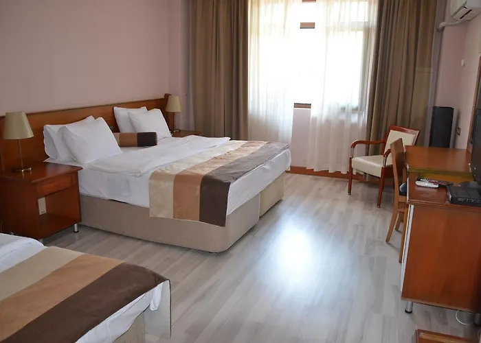 מלון Talia & ספנג'ה