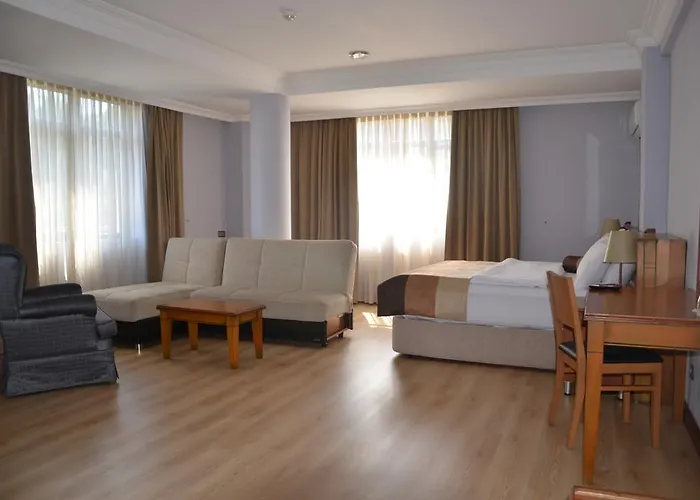 Talia & 4* ספנג'ה