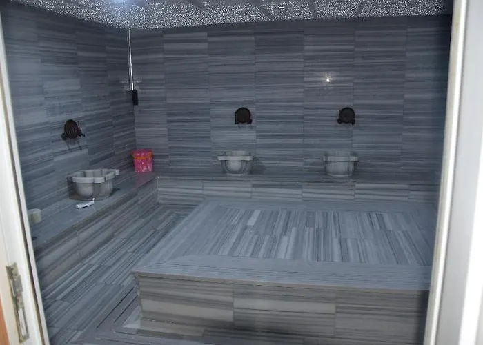 מלון Talia & ספנג'ה